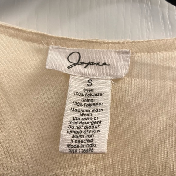 Light Beige Cropped Long Sleeve Shirt - Picture 4 of 4